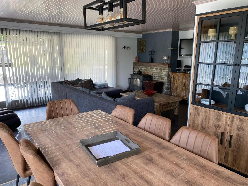 Luxurious Holiday Home with Jacuzzi, cleaning included photo 2