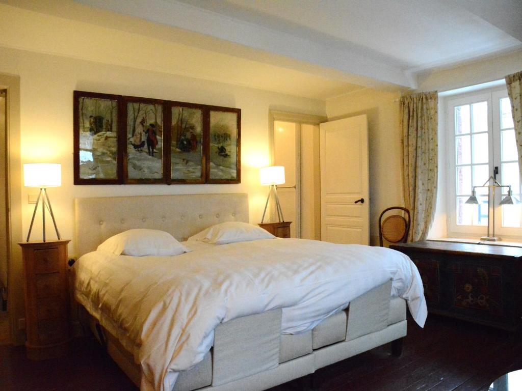 Holiday Home in Bi vre with Terrace, cleaning included