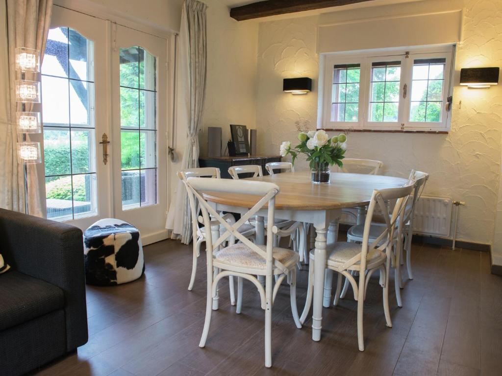 Mansion in Spa Liege with private garden, cleaning included photo 4
