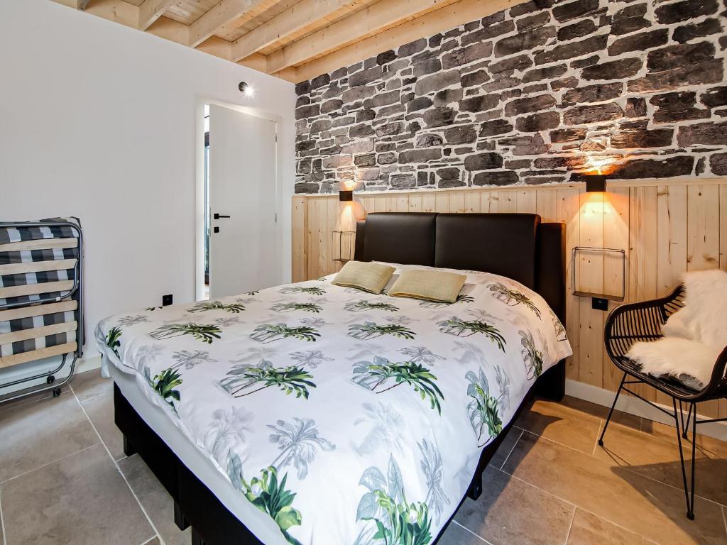 Holiday home in Biron with barrel sauna, cleaning included photo 2