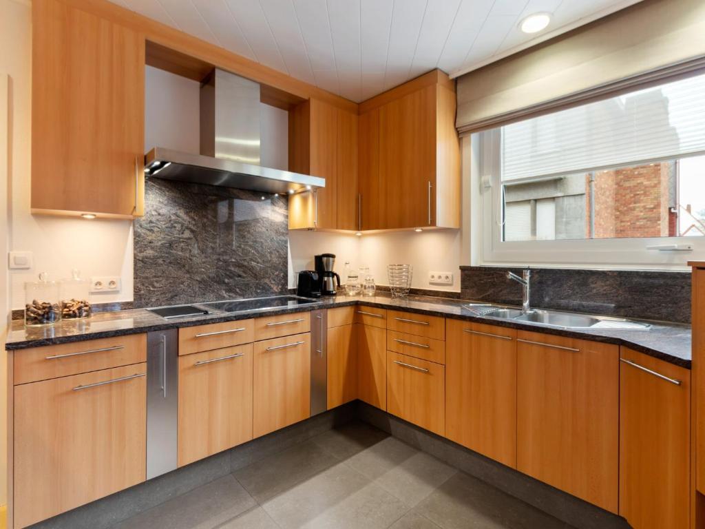 Elegant Holiday Home in De Panne with Sauna, cleaning included photo 3
