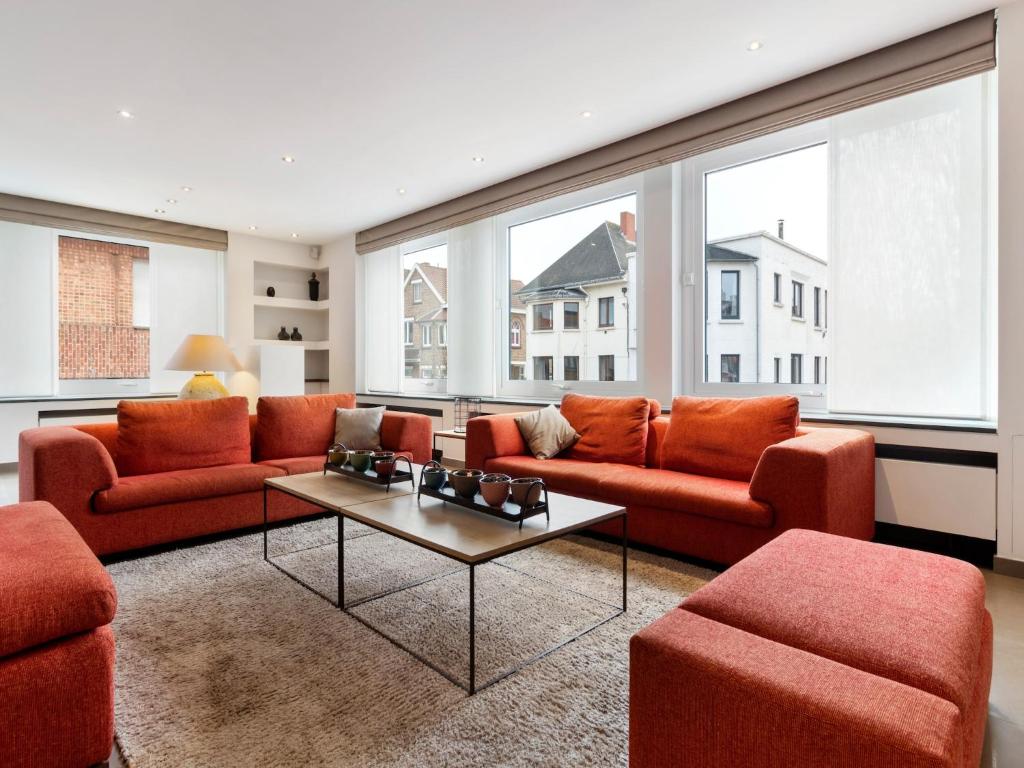 Elegant Holiday Home in De Panne with Sauna, cleaning included
