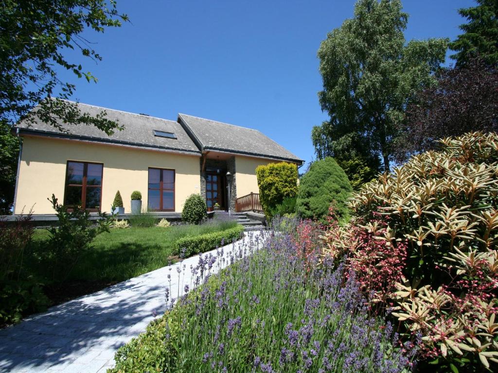 Cottage in Ardennes with private terrace, cleaning included photo 4