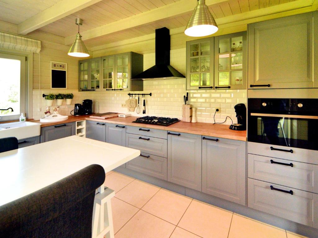 Chalet in Septon with sauna in Durbuy, cleaning included photo 4