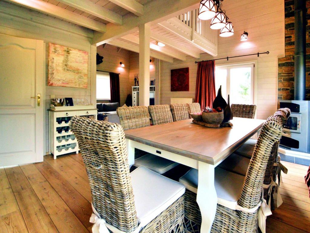 Chalet in Septon with sauna in Durbuy, cleaning included photo 2
