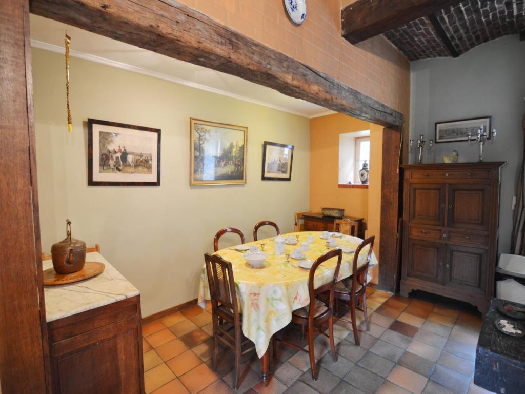 Cottage in Barvaux Condroz with forest, cleaning included photo 4