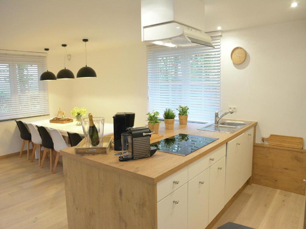 Superb holiday home with garden in Serinchamps, cleaning included photo 3