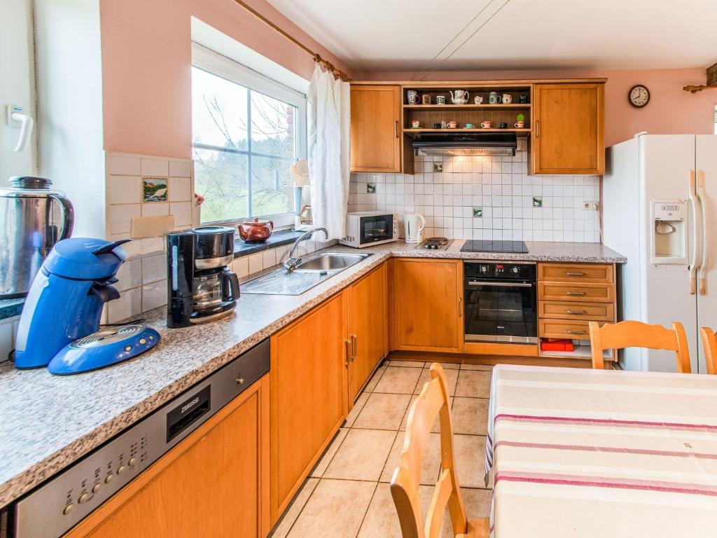 Beautiful Farmhouse in Brisy with Sauna, cleaning included