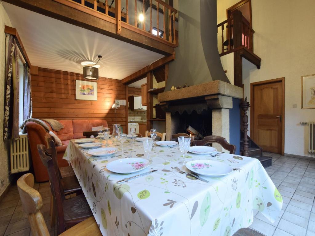 acation Home with Garden in Noirefontaine, cleaning included photo 2