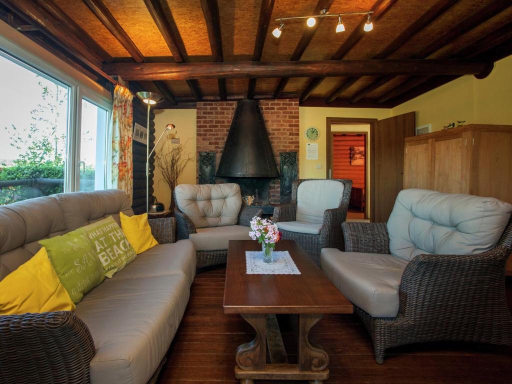 Chalet in Stavelot Neuville for 7 Person, cleaning included photo 3