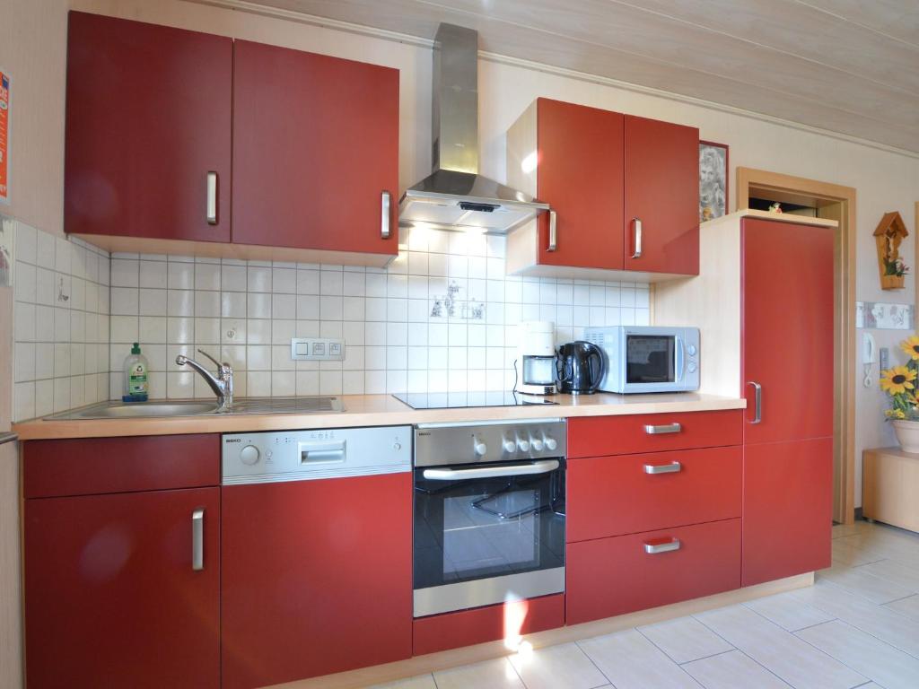 Home in Burg Reuland with Sauna, Terrace, BBQ, cleaning included photo 3