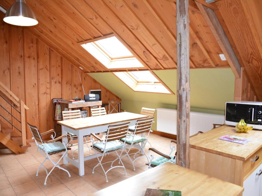 Farmhouse in Houffalize with terrace, cleaning included photo 2