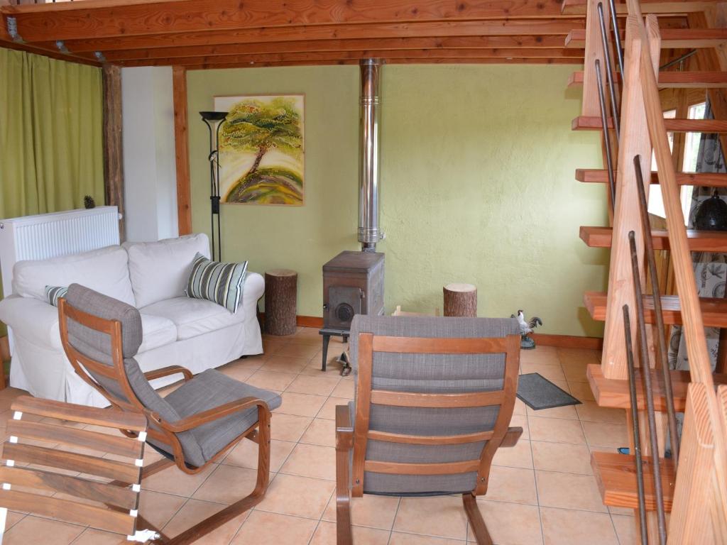 Farmhouse in Houffalize with terrace, cleaning included
