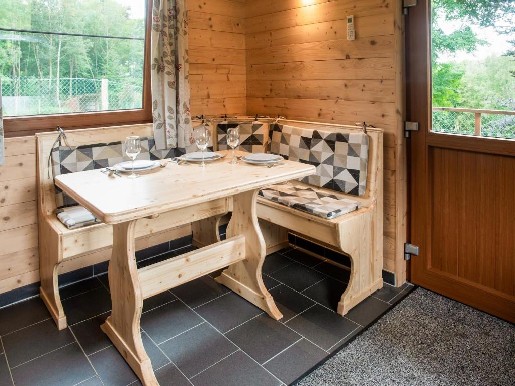 Chalet in Rogery with garden, cleaning included photo 2