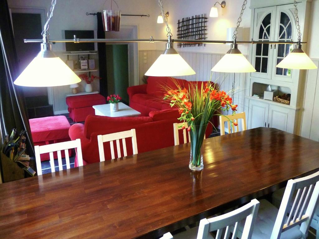 Charming Holiday Home Along the Meuse, cleaning included photo 2