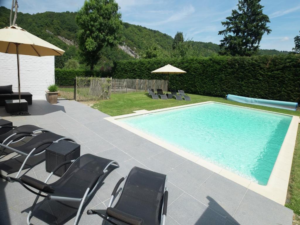 Charming Holiday Home Along the Meuse, cleaning included photo 1