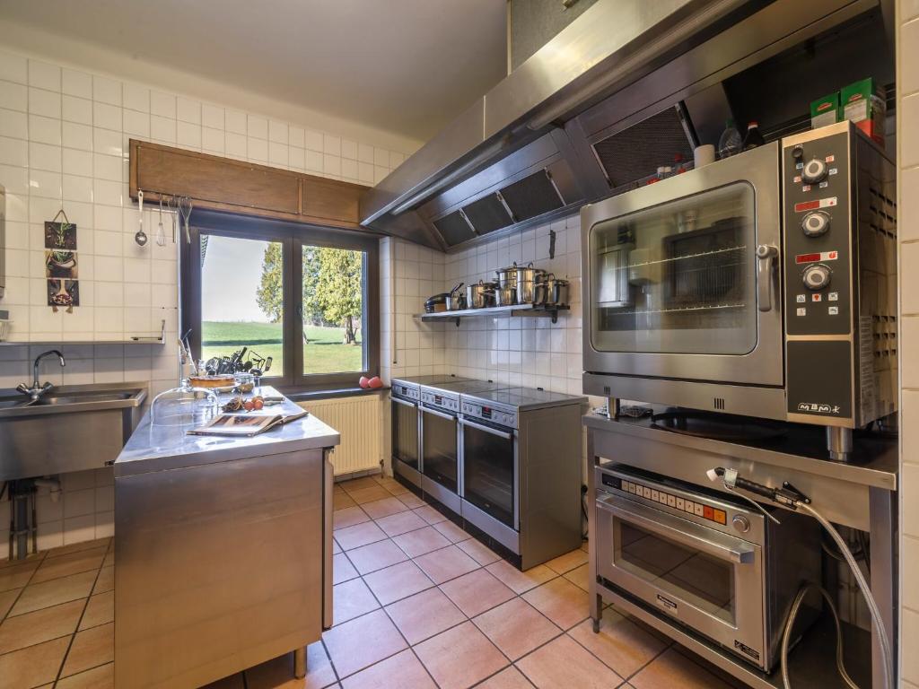 Spacious Holiday Home in Gouvy with Garden, cleaning included photo 3