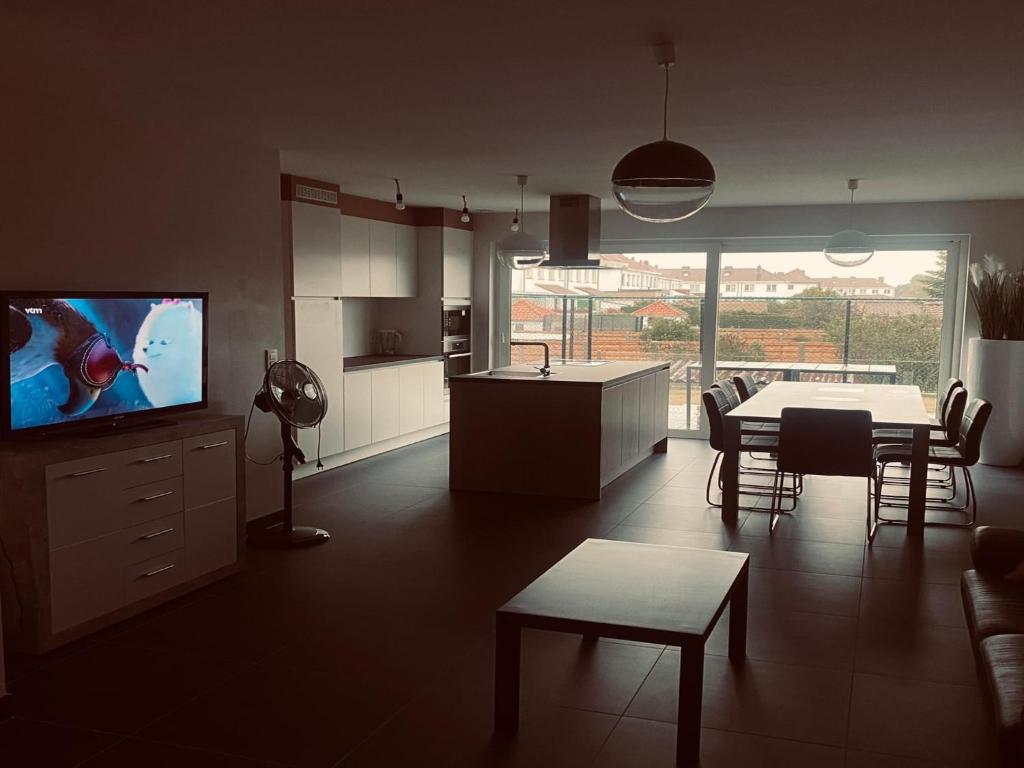 Holiday home in De Panne near Plopsaland, cleaning included photo 2