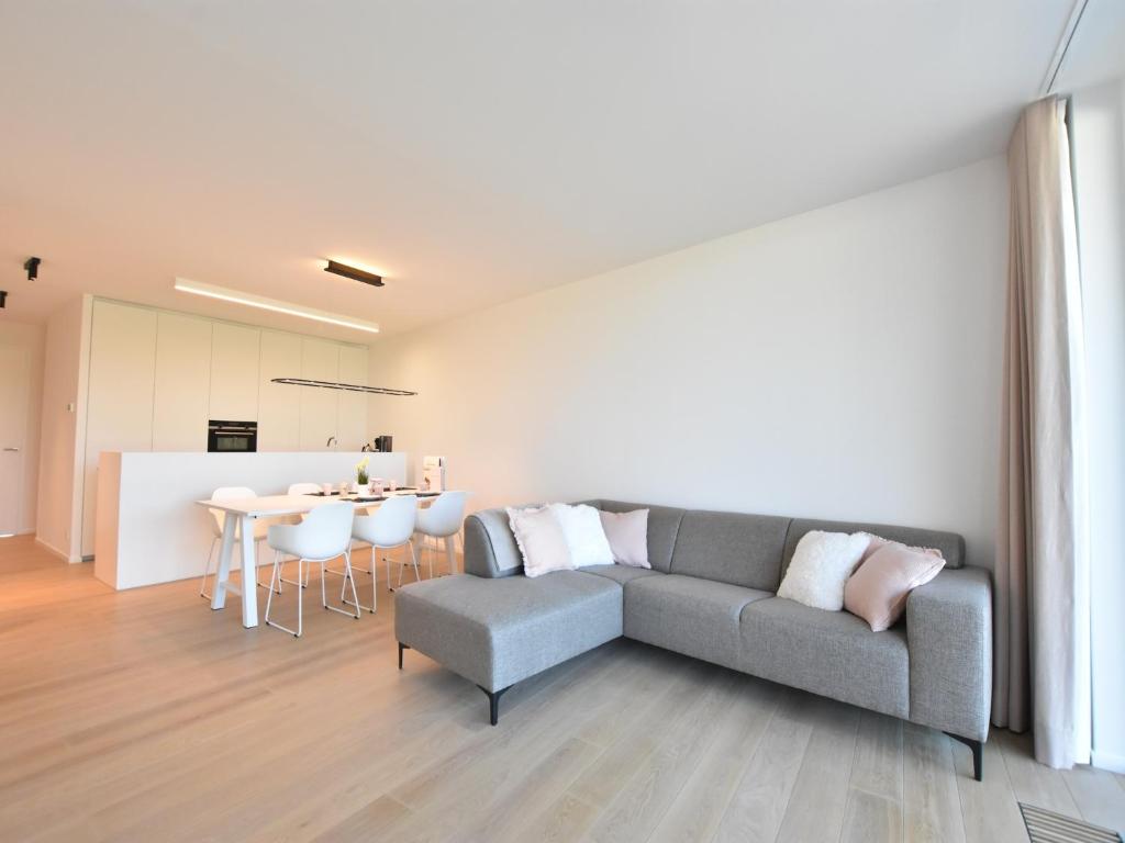 luxury apartment right by the sea, cleaning included photo 1
