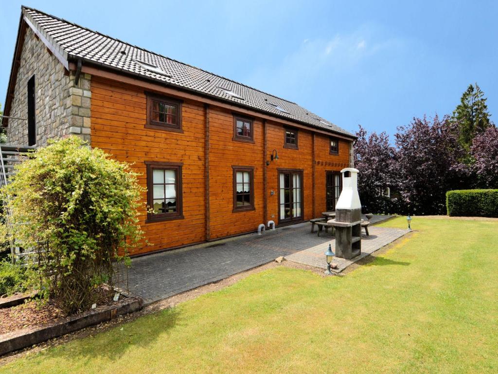 Chalet in Septon with Terrace, cleaning included photo 1