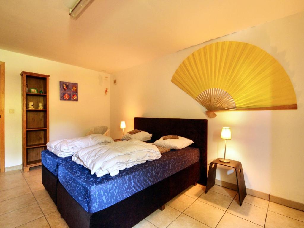 Chalet in Septon with Terrace, cleaning included photo 2