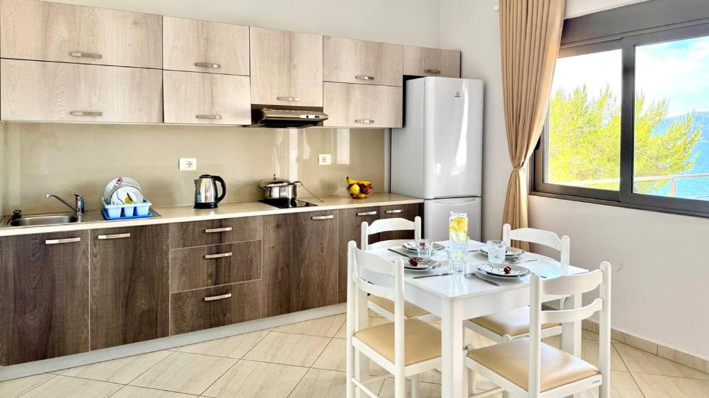 Deus Saranda Apartment photo 2