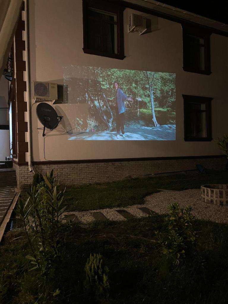 Milan Charming Villa with Indoor Heated Pool and Jacuzzi photo 4