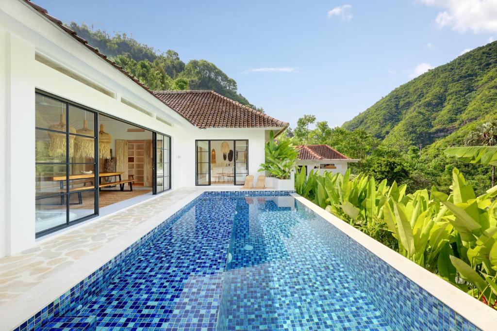 Tropical Habitat Bali photo 2