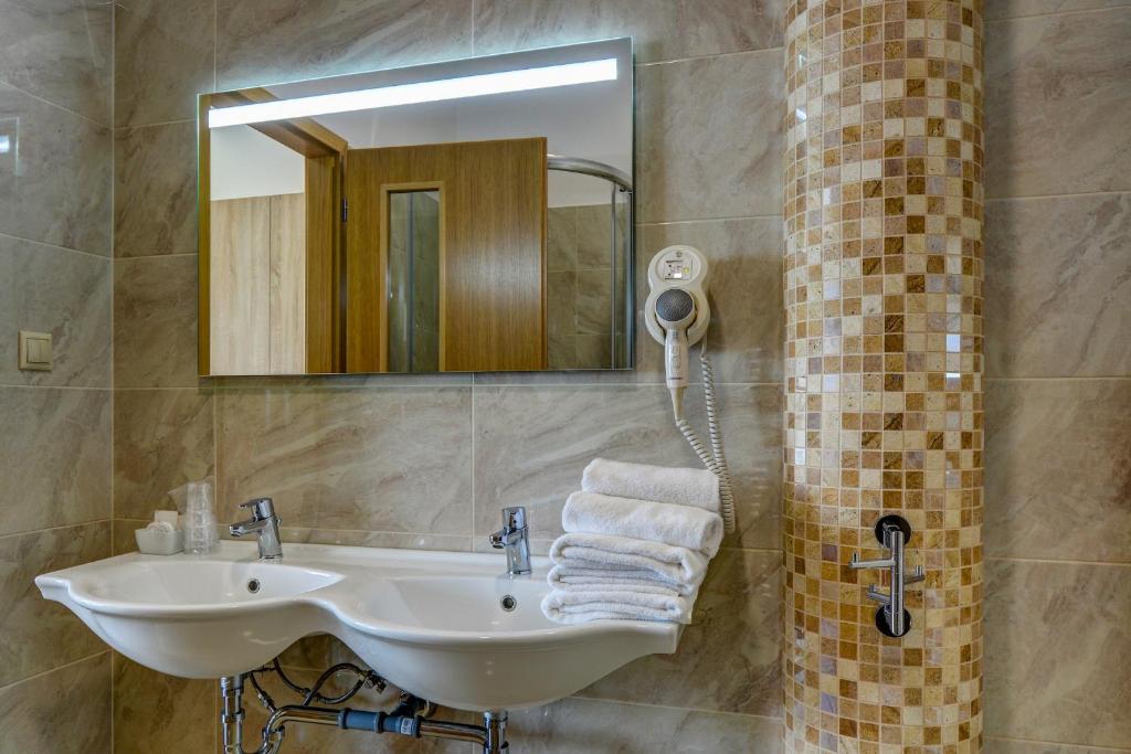 Апартаменты (Люкс с балконом), Hotel Samaria