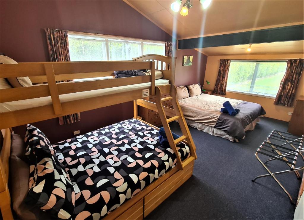 Arias Farm accomodation Rotorua - Tap to explore photos
