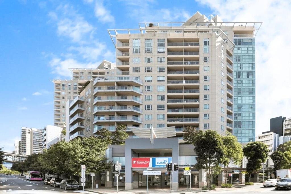 Chatswood charm - Convenience meets poolside views - HELP7 photo 4