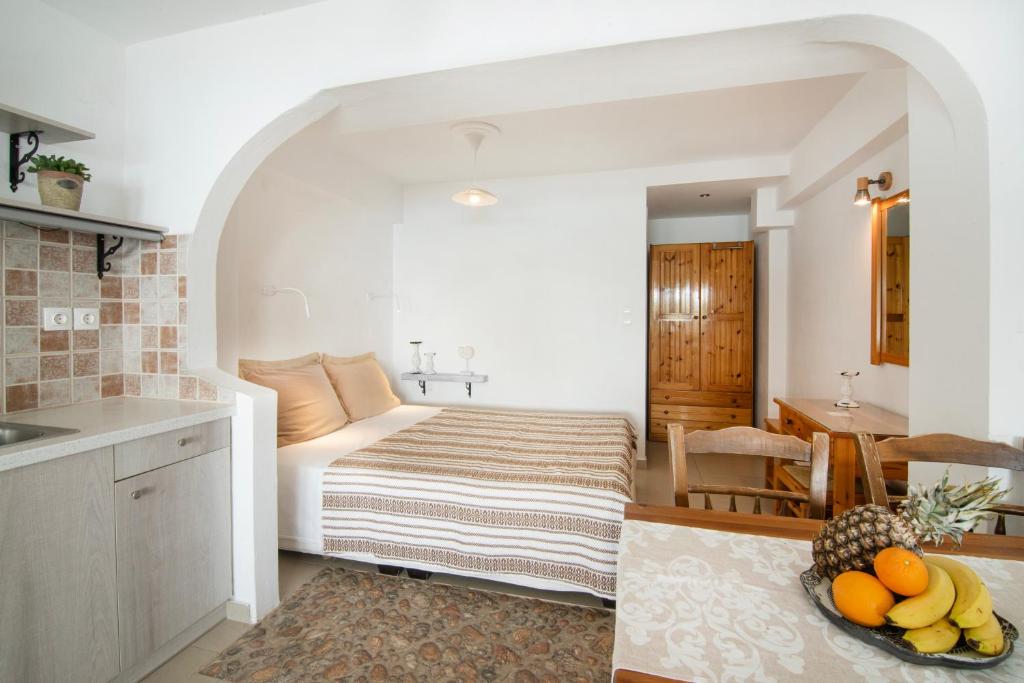 Nafsika Sea View Apartments - Tap to explore photos