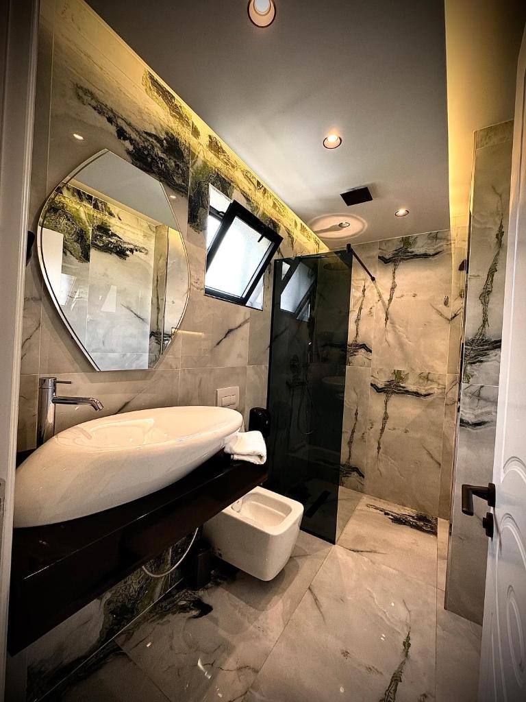 Martin Luxury Hotel photo 4