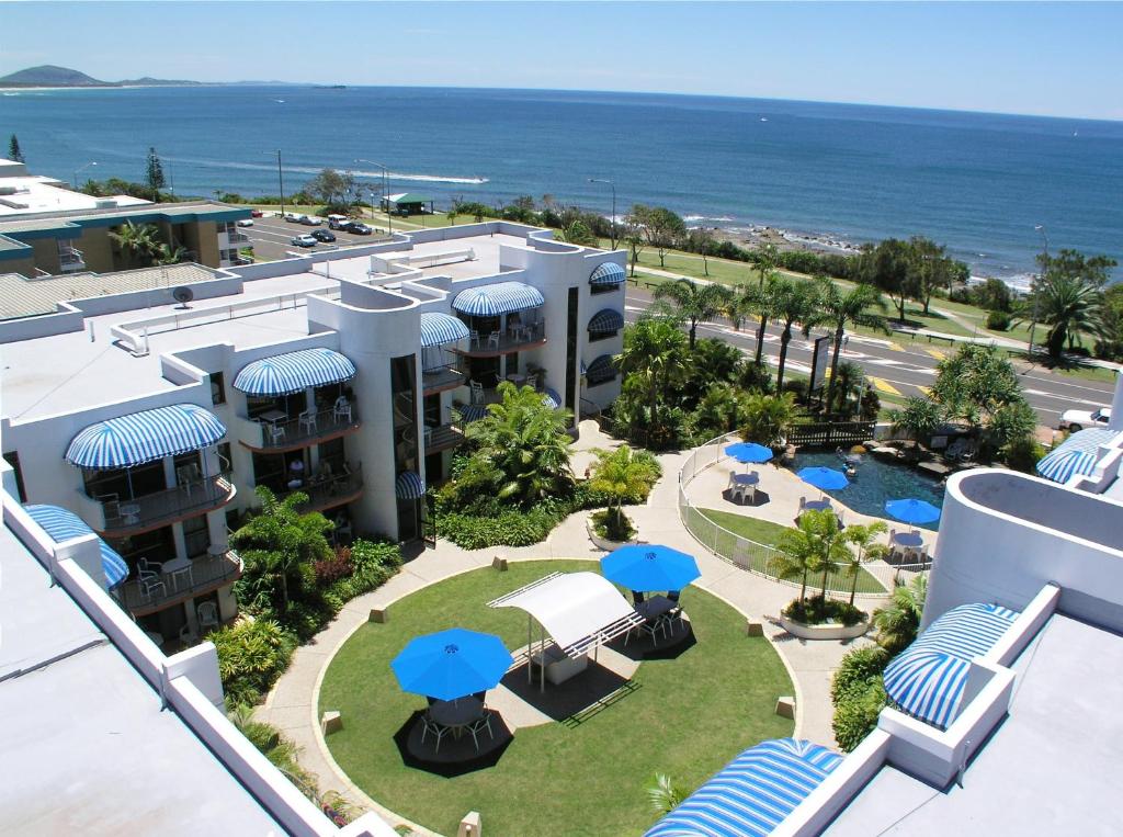 Headland Tropicana Resort photo 1