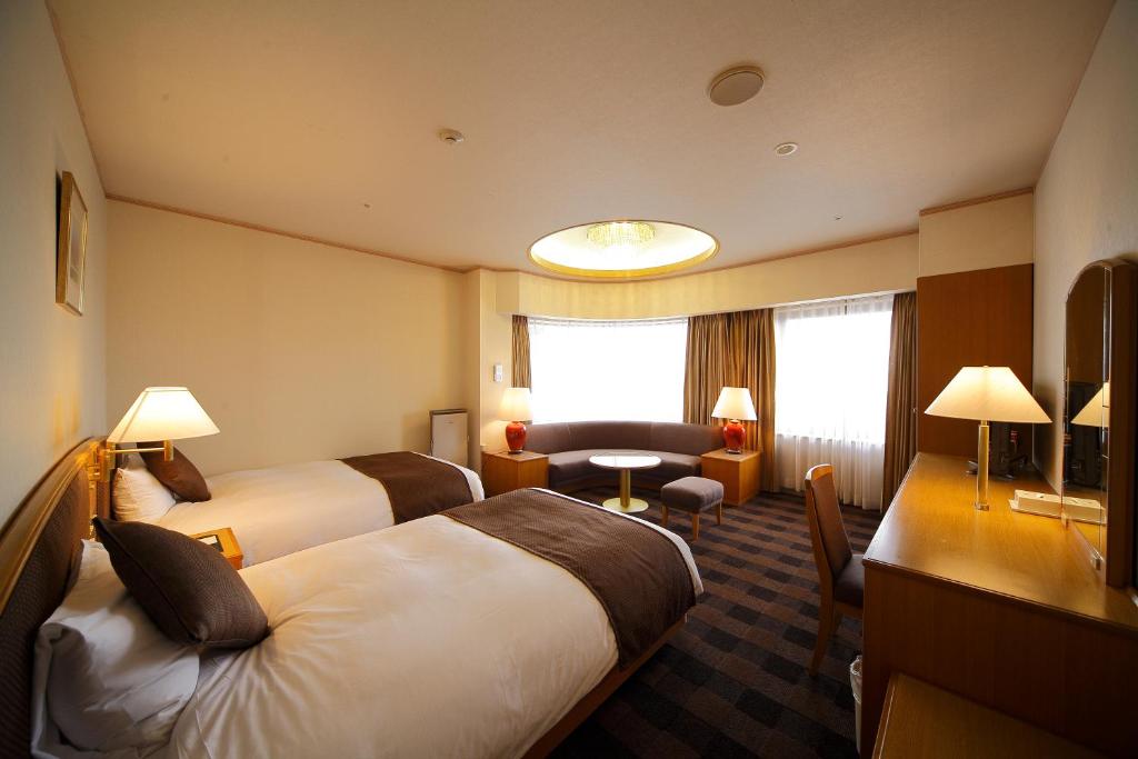 Hotel Granvia Wakayama - Tap to explore photos