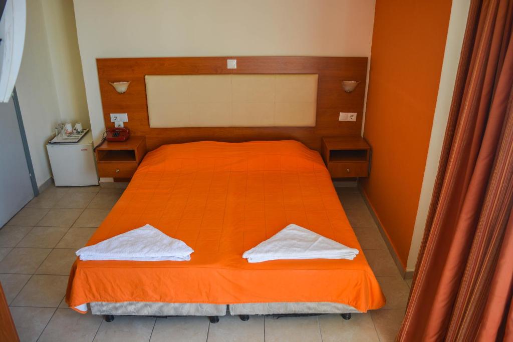 Двухместный (Двухместный номер эконом-класса с 1 кроватью), Achillion Hotel