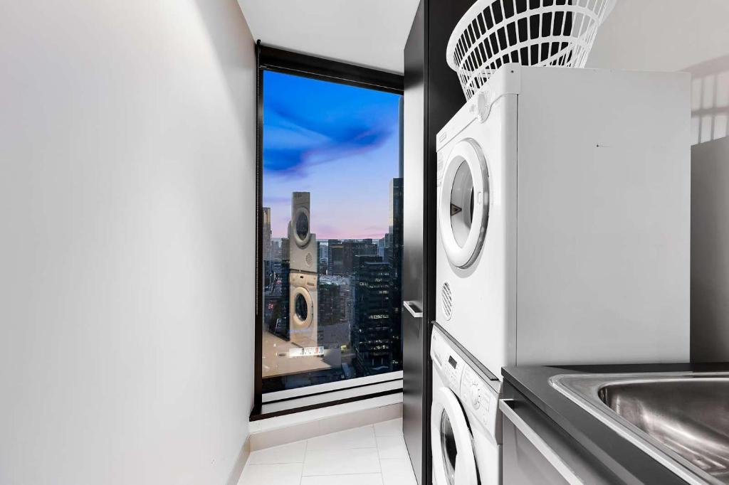 Corporate Keys - Eureka Towers photo 3
