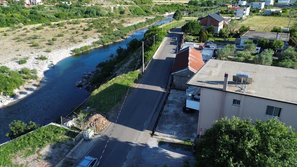Villa Mesi Bridge by River photo 3