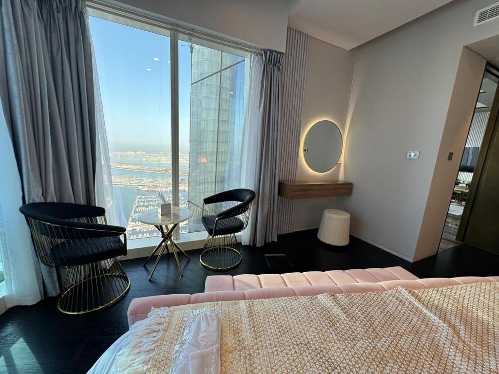 Sky High Fendi Luxe -Best Sea-Palm-Dubai Eye Views photo 3