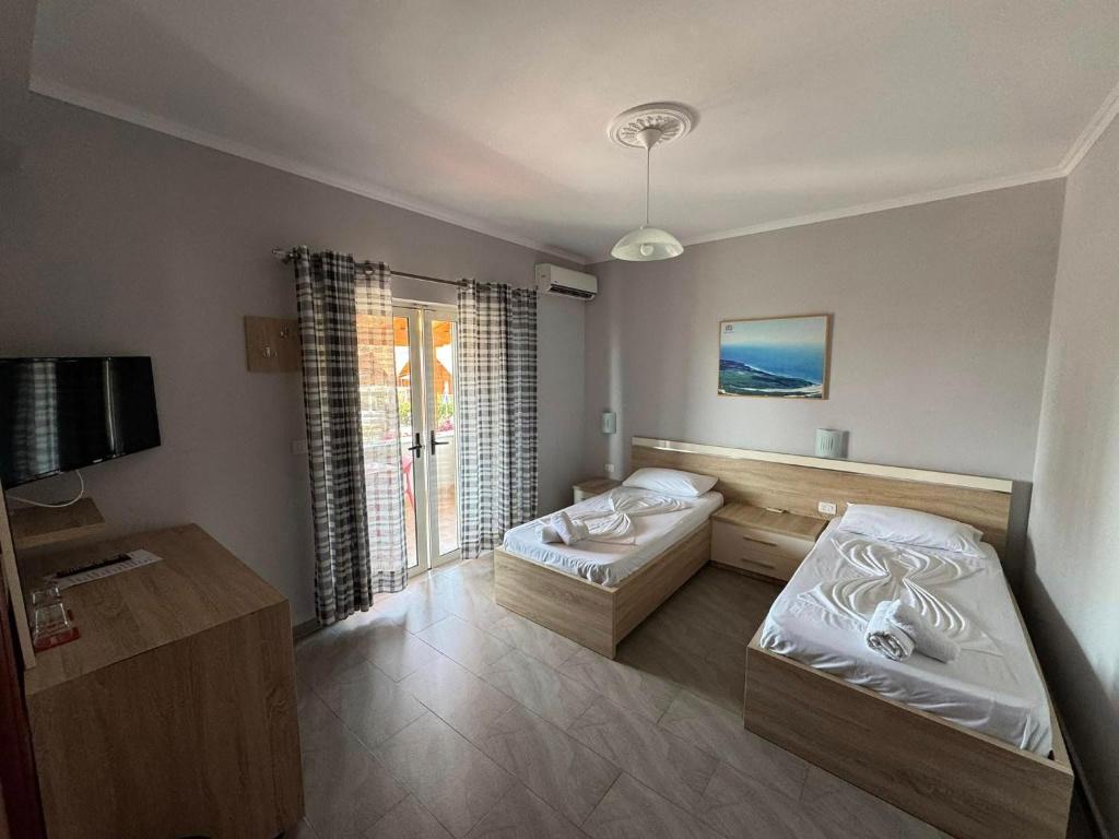 Augustus Hotel Dhermi photo 2