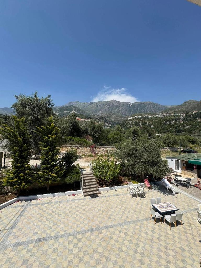 Augustus Hotel Dhermi photo 1