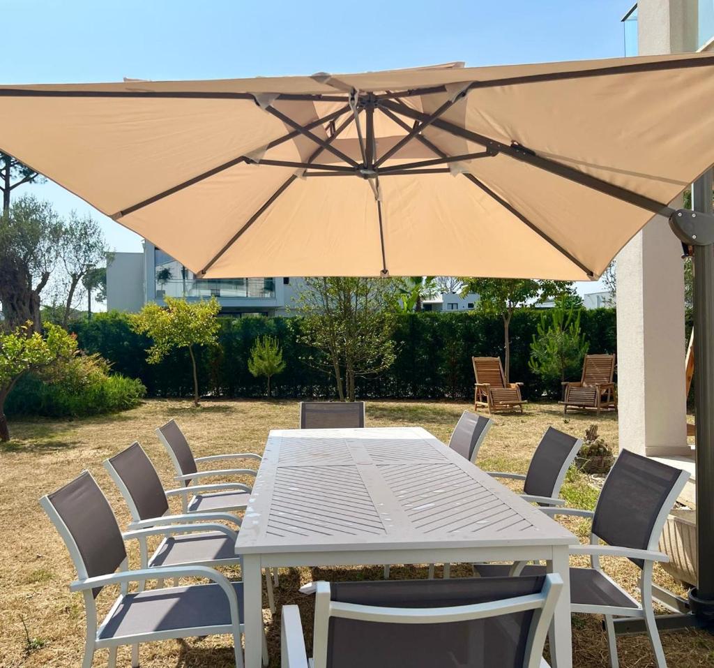 San Pietro Resort -Luxury garden apartment Gjiri I Lalezit photo 2