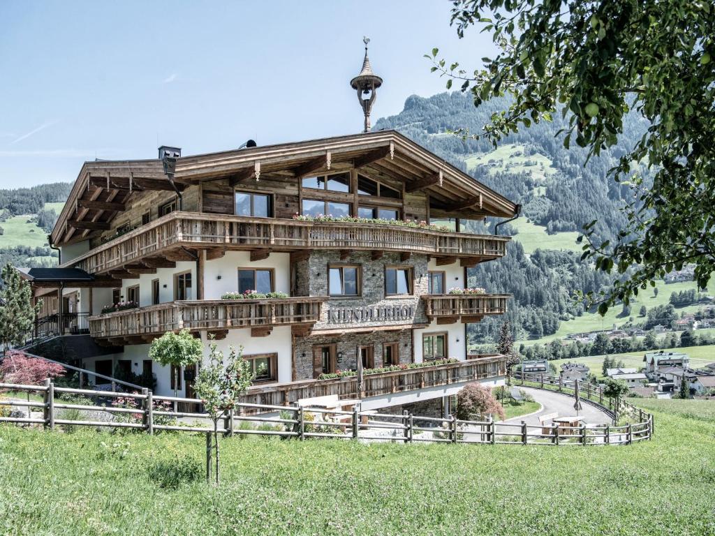 Modern Farm House in Schwendau Balcony, cleaning included