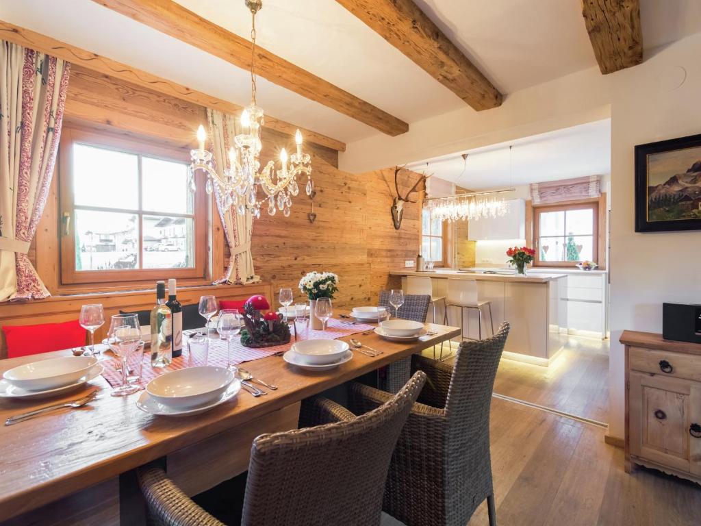 Charming Chalet in Ellmau near Skiwelt Ski Area, cleaning included photo 2