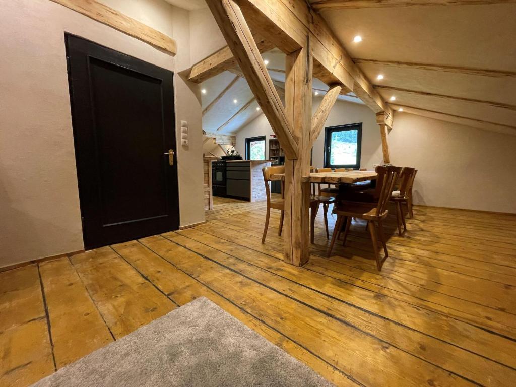 Spacious holiday home in Mayrhofen with hot tub, cleaning included photo 4
