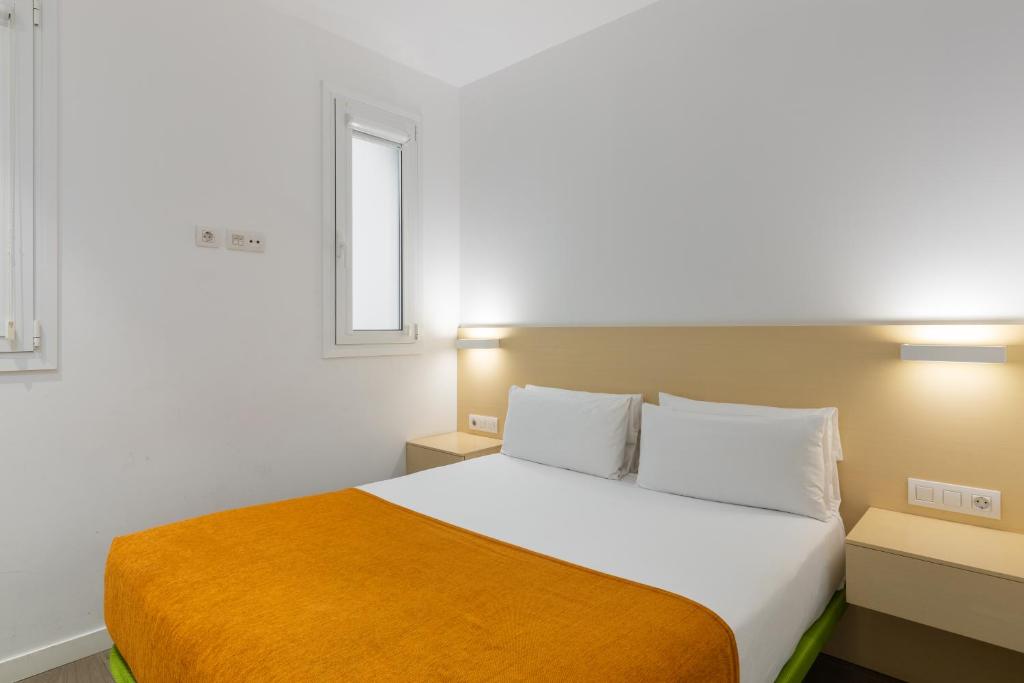 Cosmo Apartments Marina – Auditori Room Type - Two-Bedroom Apartment