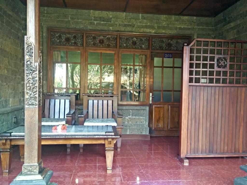Puri Rai Hotel photo 2