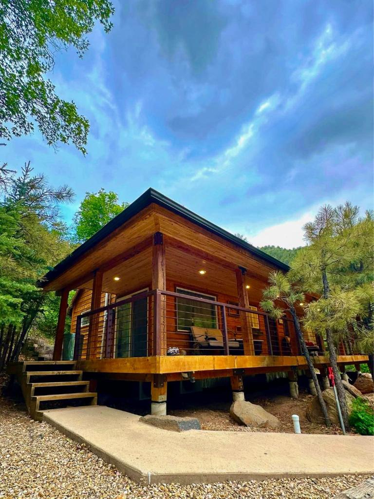 The Hideaway Concealed Cabin East Zion & Bryce