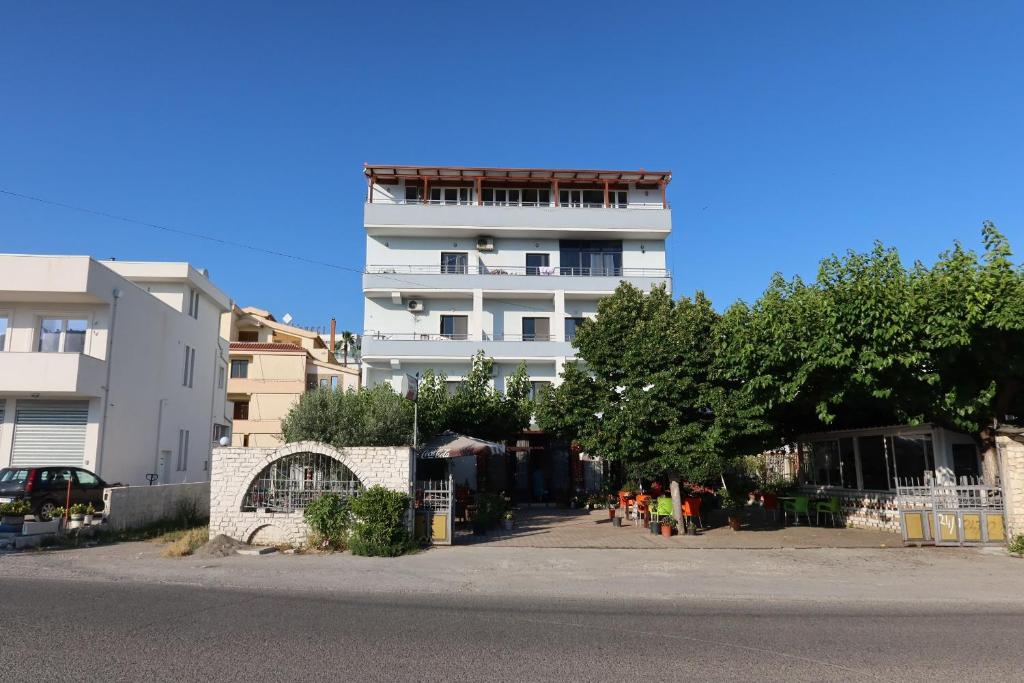 LM Murati Hotel photo 1