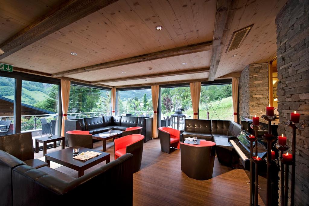 Hotel Restaurant Waldhaus photo 2